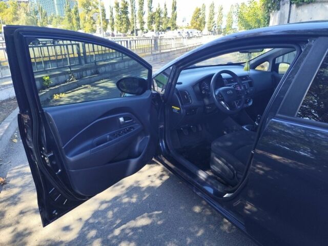Синій Кіа Ріо, об'ємом двигуна 1.6 л та пробігом 160 тис. км за 5914 $, фото 6 на Automoto.ua