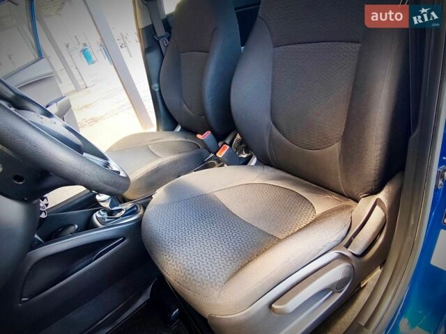 Синий Киа Рио, объемом двигателя 1.4 л и пробегом 129 тыс. км за 7600 $, фото 15 на Automoto.ua