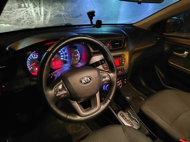 Синий Киа Рио, объемом двигателя 1.4 л и пробегом 189 тыс. км за 7500 $, фото 15 на Automoto.ua