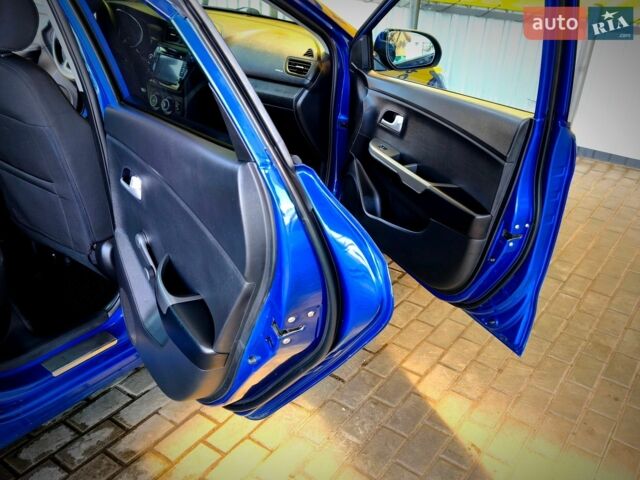 Синий Киа Рио, объемом двигателя 1.4 л и пробегом 129 тыс. км за 7600 $, фото 25 на Automoto.ua