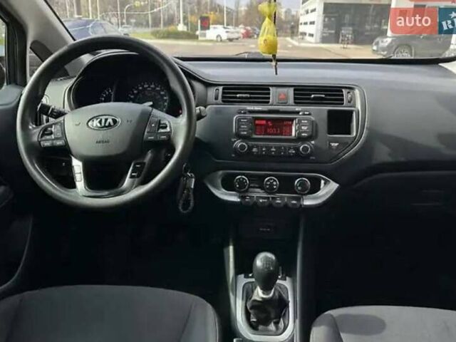 Синій Кіа Ріо, об'ємом двигуна 1.59 л та пробігом 161 тис. км за 6700 $, фото 12 на Automoto.ua