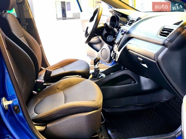 Синий Киа Рио, объемом двигателя 1.4 л и пробегом 129 тыс. км за 7600 $, фото 20 на Automoto.ua