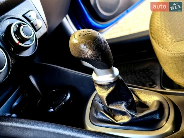 Синий Киа Рио, объемом двигателя 1.4 л и пробегом 129 тыс. км за 7600 $, фото 14 на Automoto.ua