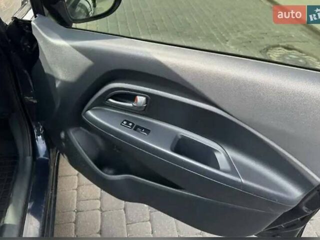 Синій Кіа Ріо, об'ємом двигуна 1.59 л та пробігом 161 тис. км за 6700 $, фото 10 на Automoto.ua