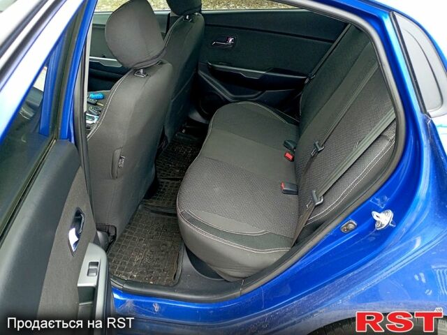 Синий Киа Рио, объемом двигателя 1.6 л и пробегом 0 тыс. км за 6100 $, фото 7 на Automoto.ua