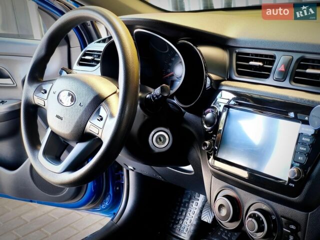 Синий Киа Рио, объемом двигателя 1.4 л и пробегом 129 тыс. км за 7600 $, фото 17 на Automoto.ua