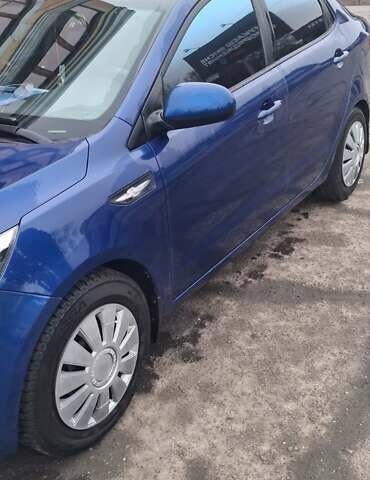Синий Киа Рио, объемом двигателя 1.4 л и пробегом 213 тыс. км за 7400 $, фото 3 на Automoto.ua