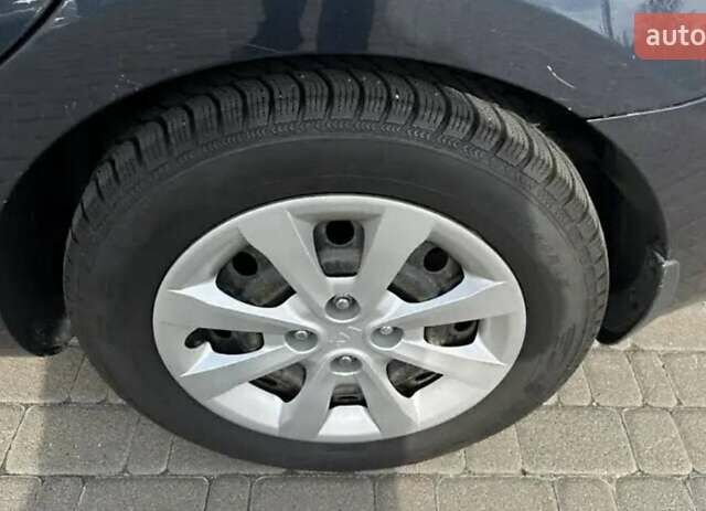 Синій Кіа Ріо, об'ємом двигуна 1.59 л та пробігом 161 тис. км за 6700 $, фото 15 на Automoto.ua