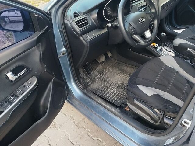 Синій Кіа Ріо, об'ємом двигуна 1.59 л та пробігом 145 тис. км за 7500 $, фото 8 на Automoto.ua