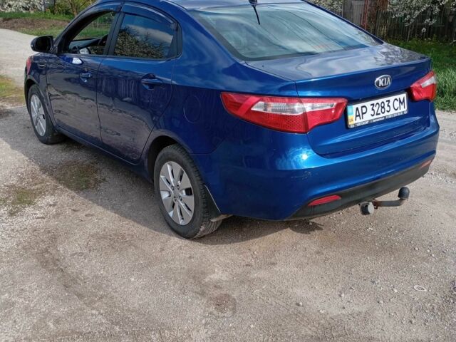 Синий Киа Рио, объемом двигателя 1.6 л и пробегом 240 тыс. км за 5818 $, фото 2 на Automoto.ua