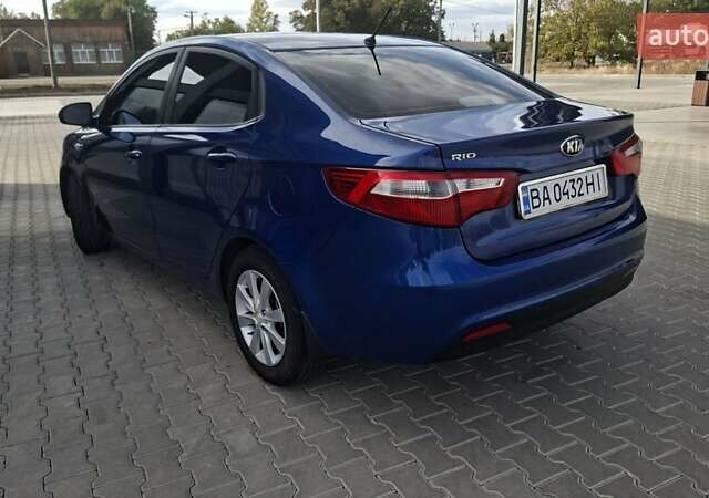 Синий Киа Рио, объемом двигателя 1.4 л и пробегом 164 тыс. км за 6600 $, фото 3 на Automoto.ua
