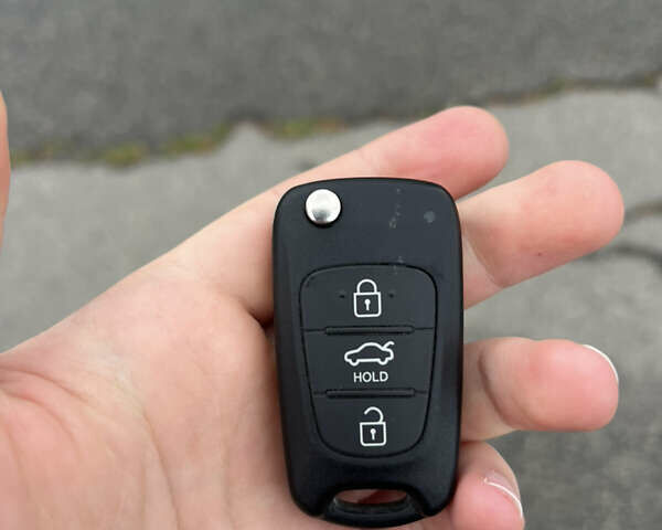 Синий Киа Рио, объемом двигателя 1.59 л и пробегом 143 тыс. км за 14000 $, фото 13 на Automoto.ua