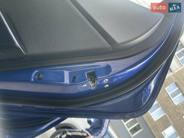 Синій Кіа Ріо, об'ємом двигуна 1.59 л та пробігом 58 тис. км за 8500 $, фото 12 на Automoto.ua