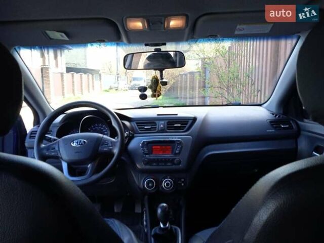 Синій Кіа Ріо, об'ємом двигуна 1.4 л та пробігом 175 тис. км за 7600 $, фото 2 на Automoto.ua