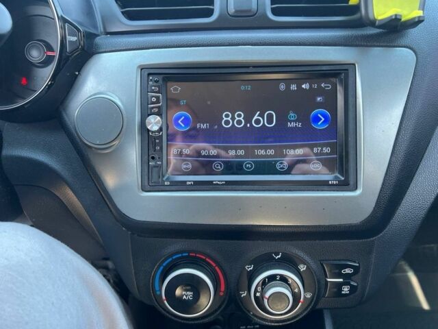 Синій Кіа Ріо, об'ємом двигуна 0 л та пробігом 120 тис. км за 6499 $, фото 10 на Automoto.ua