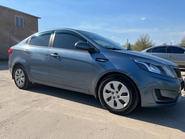 Синій Кіа Ріо, об'ємом двигуна 0 л та пробігом 120 тис. км за 6499 $, фото 3 на Automoto.ua