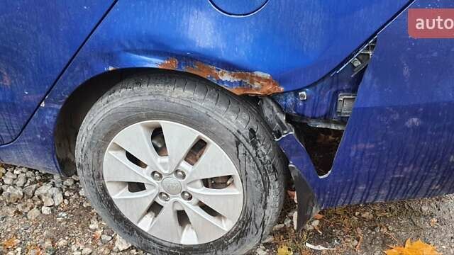 Синій Кіа Ріо, об'ємом двигуна 1.6 л та пробігом 222 тис. км за 5500 $, фото 15 на Automoto.ua