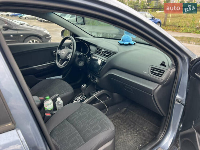 Синий Киа Рио, объемом двигателя 1.59 л и пробегом 143 тыс. км за 14000 $, фото 10 на Automoto.ua