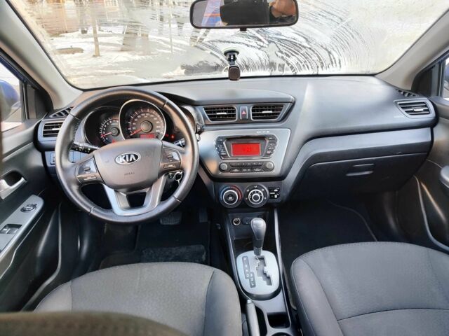 Синий Киа Рио, объемом двигателя 1.4 л и пробегом 189 тыс. км за 7500 $, фото 7 на Automoto.ua