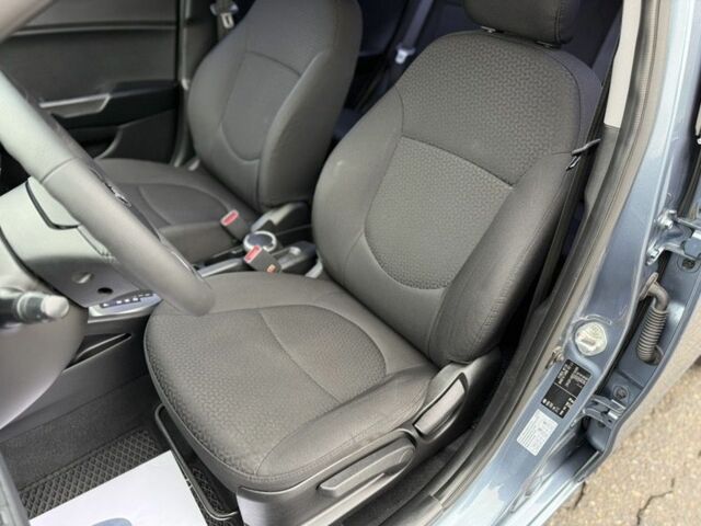 Синій Кіа Ріо, об'ємом двигуна 1.4 л та пробігом 120 тис. км за 7500 $, фото 9 на Automoto.ua