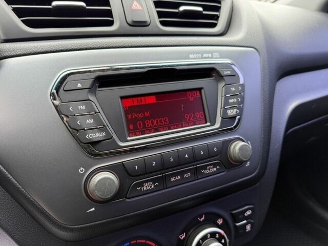 Синій Кіа Ріо, об'ємом двигуна 1.4 л та пробігом 120 тис. км за 7500 $, фото 13 на Automoto.ua