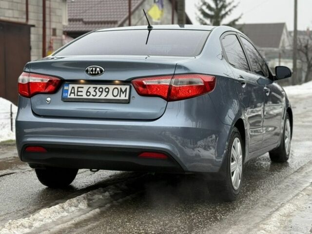 Синій Кіа Ріо, об'ємом двигуна 1.4 л та пробігом 120 тис. км за 7500 $, фото 5 на Automoto.ua