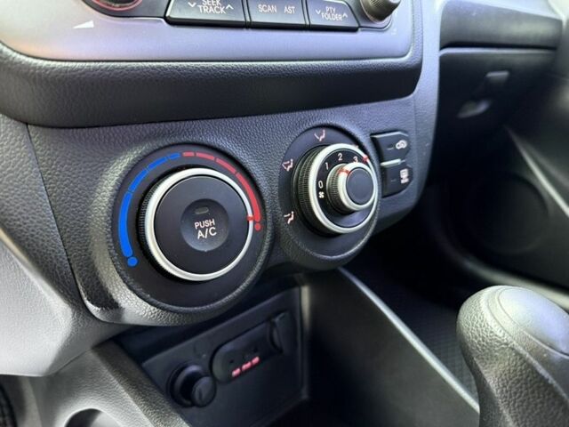 Синій Кіа Ріо, об'ємом двигуна 1.4 л та пробігом 120 тис. км за 7500 $, фото 14 на Automoto.ua