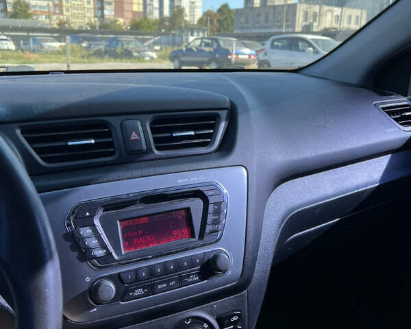 Синий Киа Рио, объемом двигателя 1.4 л и пробегом 120 тыс. км за 8200 $, фото 9 на Automoto.ua