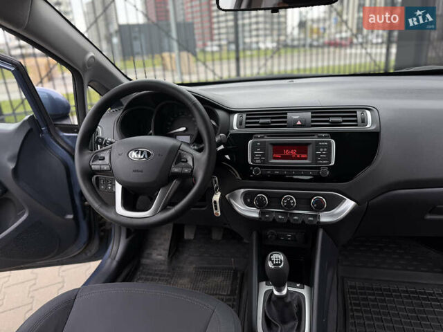 Синий Киа Рио, объемом двигателя 1.37 л и пробегом 89 тыс. км за 8300 $, фото 26 на Automoto.ua