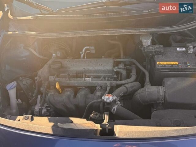 Синій Кіа Ріо, об'ємом двигуна 1.4 л та пробігом 81 тис. км за 9800 $, фото 21 на Automoto.ua