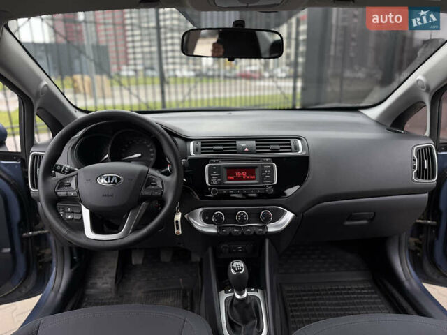 Синий Киа Рио, объемом двигателя 1.37 л и пробегом 89 тыс. км за 8300 $, фото 25 на Automoto.ua