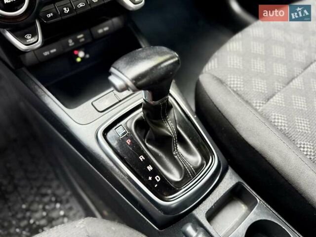Синий Киа Рио, объемом двигателя 1.59 л и пробегом 89 тыс. км за 12900 $, фото 27 на Automoto.ua