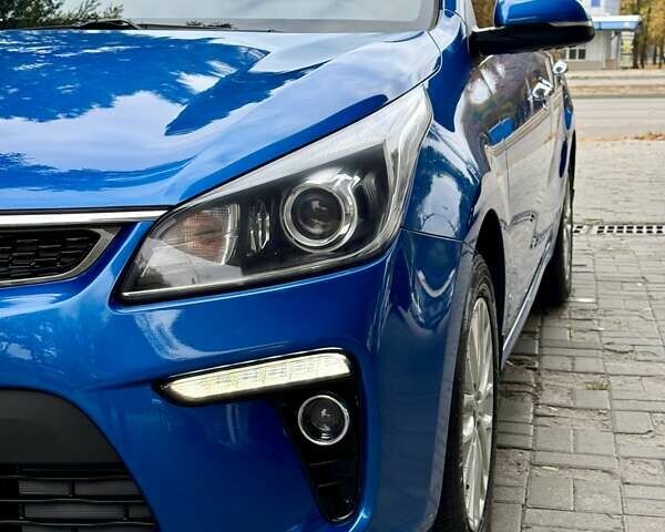 Синий Киа Рио, объемом двигателя 1.59 л и пробегом 89 тыс. км за 12900 $, фото 4 на Automoto.ua