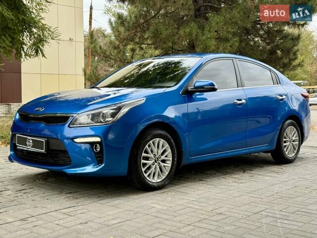 Синий Киа Рио, объемом двигателя 1.59 л и пробегом 89 тыс. км за 12900 $, фото 2 на Automoto.ua