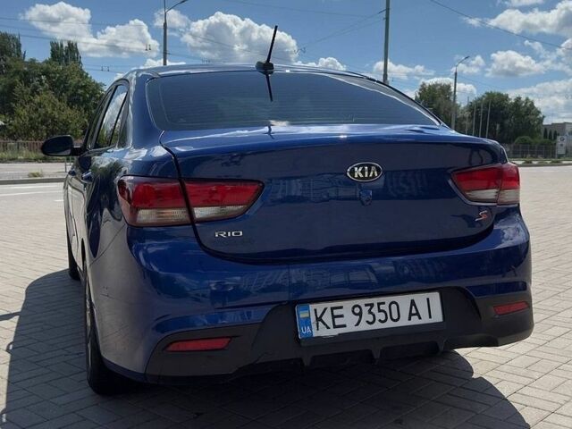 Синий Киа Рио, объемом двигателя 1.59 л и пробегом 74 тыс. км за 9300 $, фото 3 на Automoto.ua