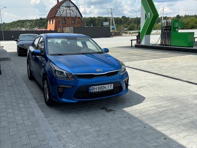 Синий Киа Рио, объемом двигателя 1.59 л и пробегом 106 тыс. км за 13300 $, фото 3 на Automoto.ua