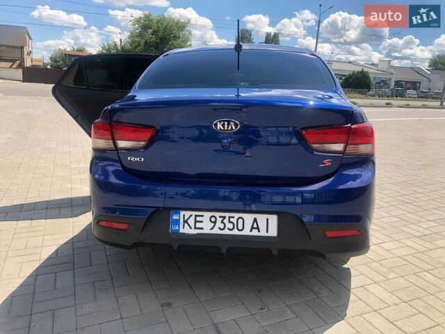 Синий Киа Рио, объемом двигателя 1.59 л и пробегом 74 тыс. км за 9300 $, фото 4 на Automoto.ua