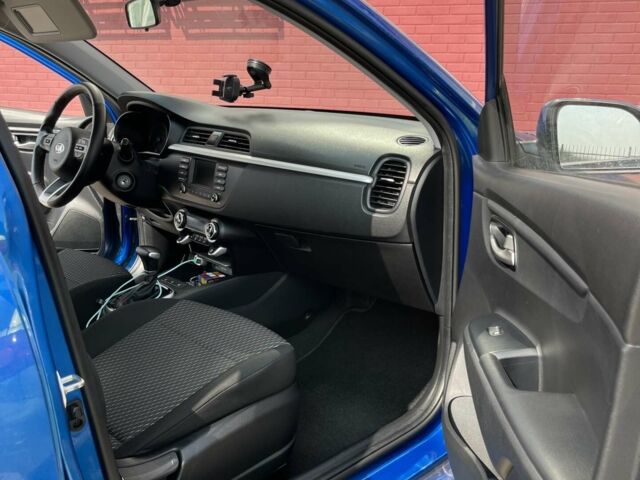 Синий Киа Рио, объемом двигателя 1.59 л и пробегом 106 тыс. км за 13300 $, фото 5 на Automoto.ua