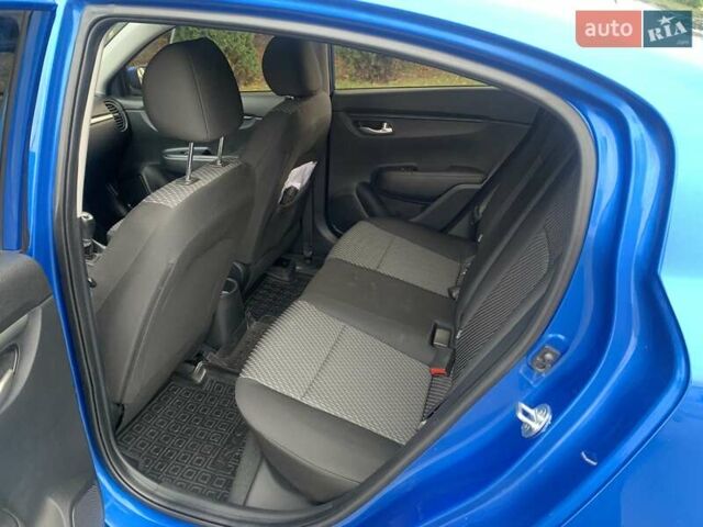 Синий Киа Рио, объемом двигателя 1.37 л и пробегом 60 тыс. км за 12800 $, фото 5 на Automoto.ua