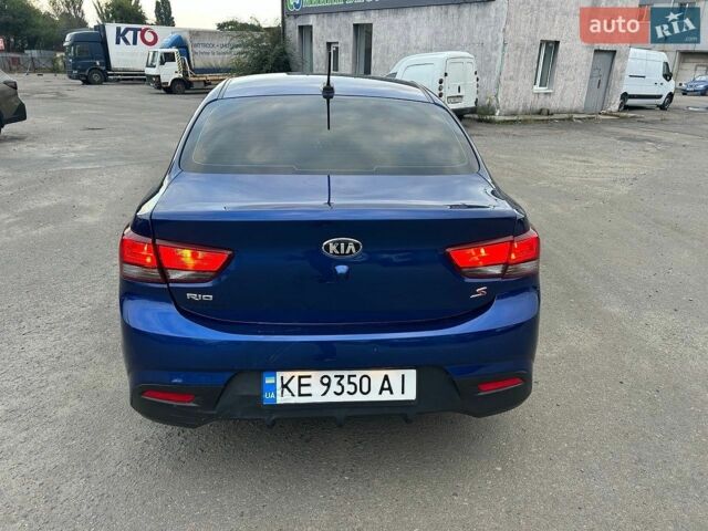 Синий Киа Рио, объемом двигателя 1.59 л и пробегом 118 тыс. км за 8900 $, фото 4 на Automoto.ua