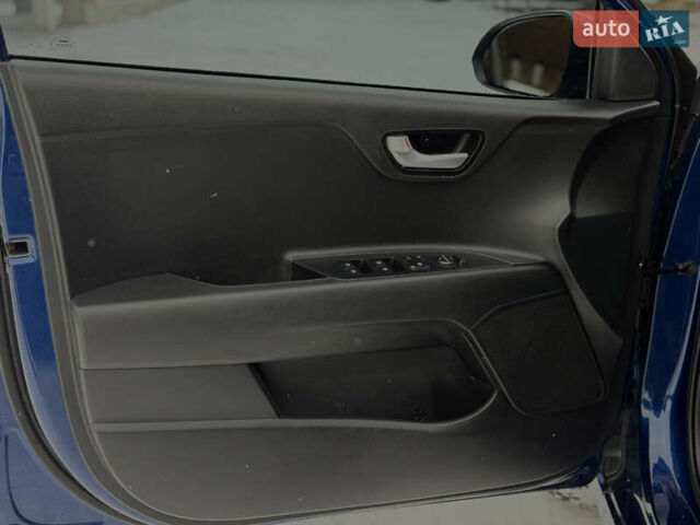 Синий Киа Рио, объемом двигателя 1.6 л и пробегом 130 тыс. км за 11900 $, фото 25 на Automoto.ua