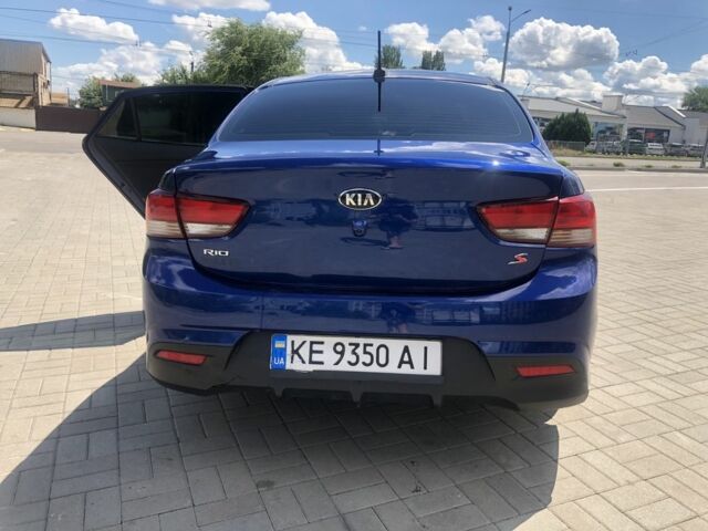 Синій Кіа Ріо, об'ємом двигуна 1.6 л та пробігом 74 тис. км за 9500 $, фото 6 на Automoto.ua