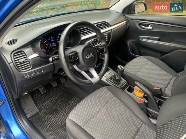 Синий Киа Рио, объемом двигателя 1.37 л и пробегом 60 тыс. км за 12800 $, фото 4 на Automoto.ua