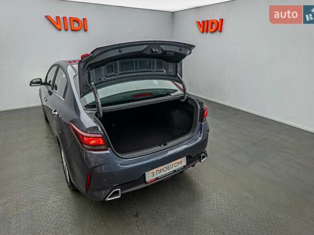 Синій Кіа Ріо, об'ємом двигуна 1.6 л та пробігом 47 тис. км за 16187 $, фото 6 на Automoto.ua