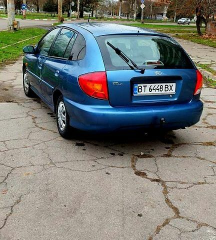 Синій Кіа Ріо, об'ємом двигуна 1.5 л та пробігом 188 тис. км за 3000 $, фото 4 на Automoto.ua