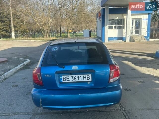 Синий Киа Рио, объемом двигателя 1.49 л и пробегом 243 тыс. км за 2400 $, фото 4 на Automoto.ua