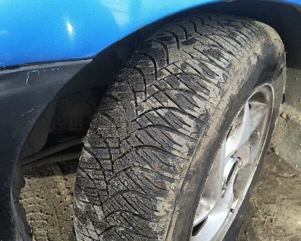 Синій Кіа Ріо, об'ємом двигуна 1.49 л та пробігом 244 тис. км за 2700 $, фото 2 на Automoto.ua