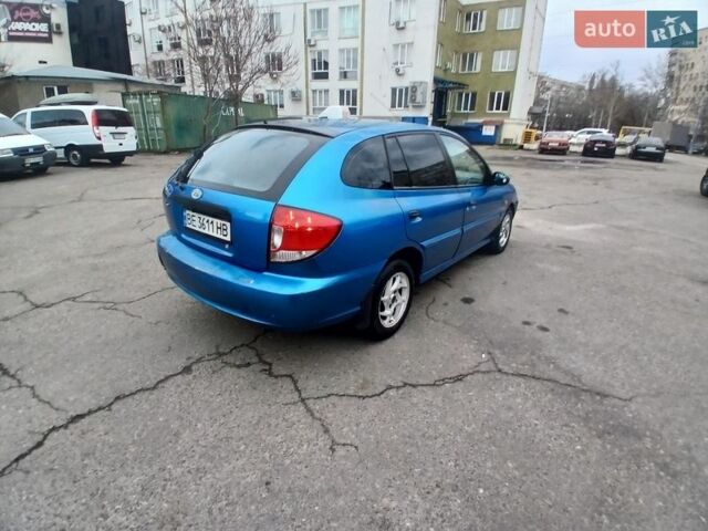 Синий Киа Рио, объемом двигателя 1.49 л и пробегом 250 тыс. км за 1900 $, фото 3 на Automoto.ua
