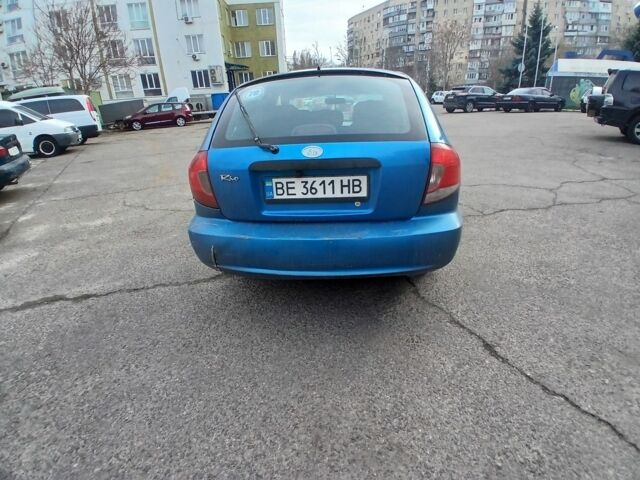 Синий Киа Рио, объемом двигателя 1.5 л и пробегом 250 тыс. км за 1900 $, фото 4 на Automoto.ua