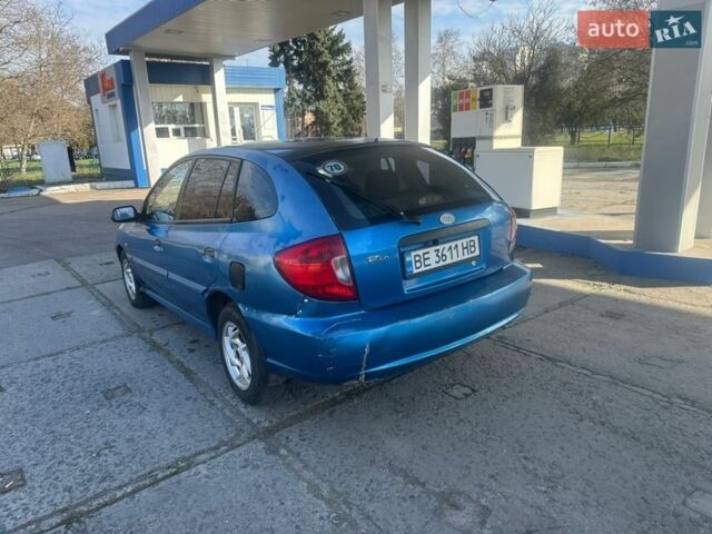 Синий Киа Рио, объемом двигателя 1.49 л и пробегом 243 тыс. км за 2400 $, фото 3 на Automoto.ua